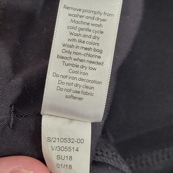 Athleta Laser Run Skort 210532 Black Size Medium Athleisure Vacation Travel - Picture 10 of 13